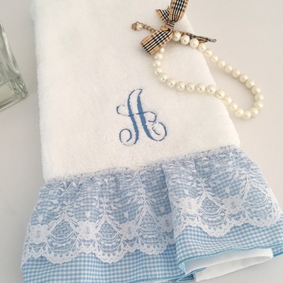 Personalized Hand Towel, Baby Gift, Embroidered Hand Towel, White Towel, Gingham - Picture 3 of 5